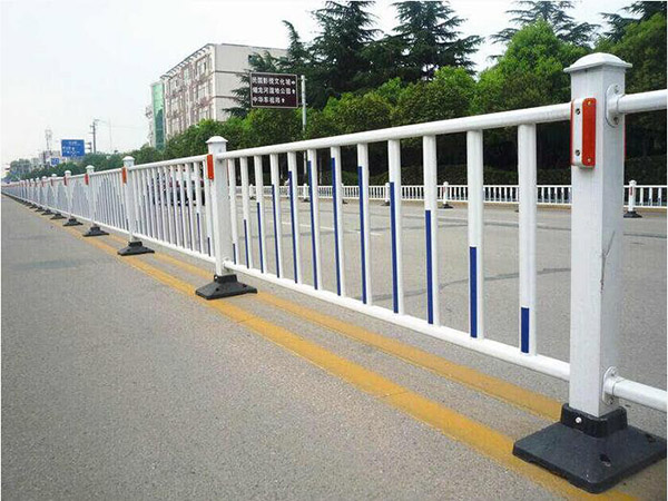 鋅鋼-(道路護(hù)欄)